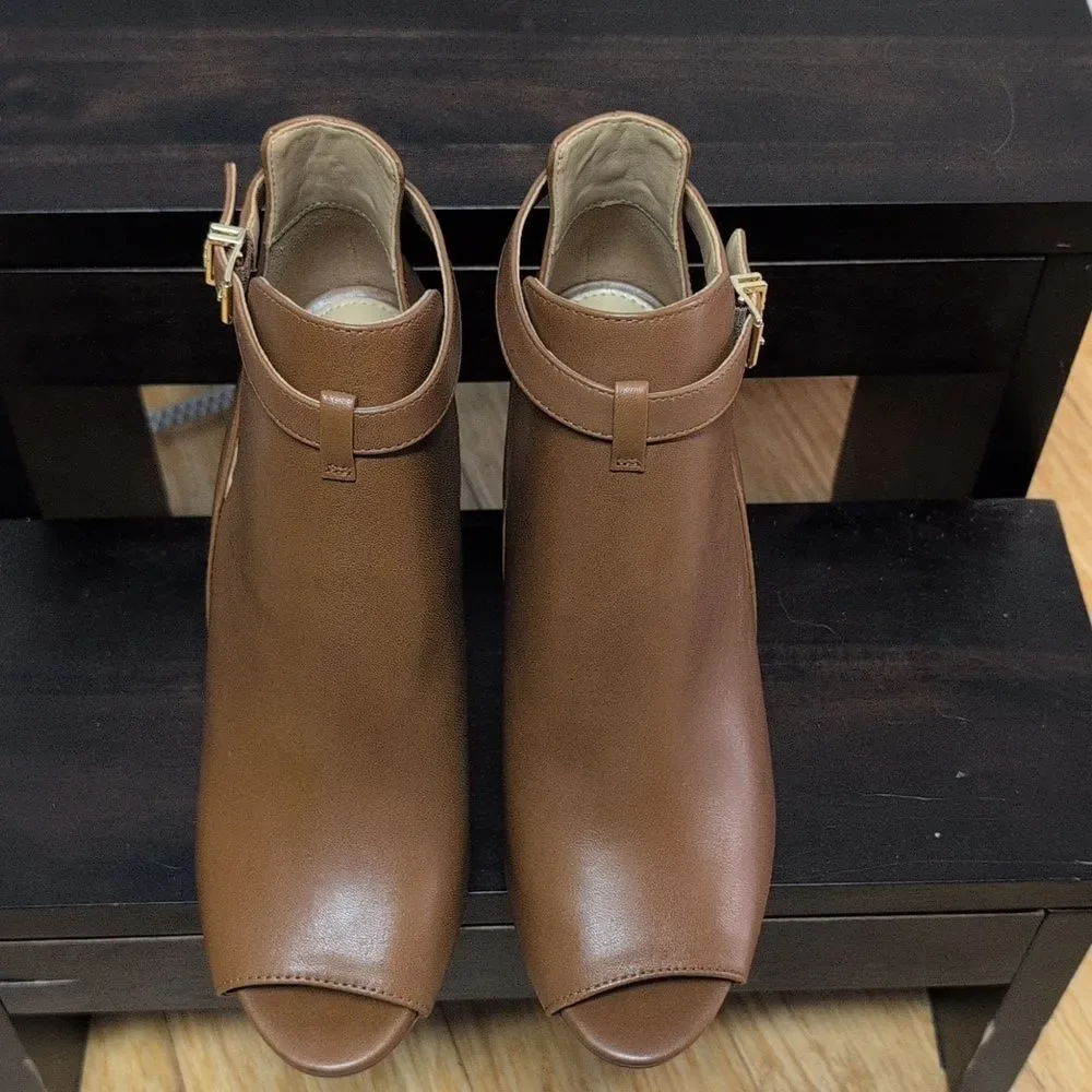Michael Kors Lawson Leather Strappy Buckle Brown Peep-Toe Boots Size 6.5M NEW